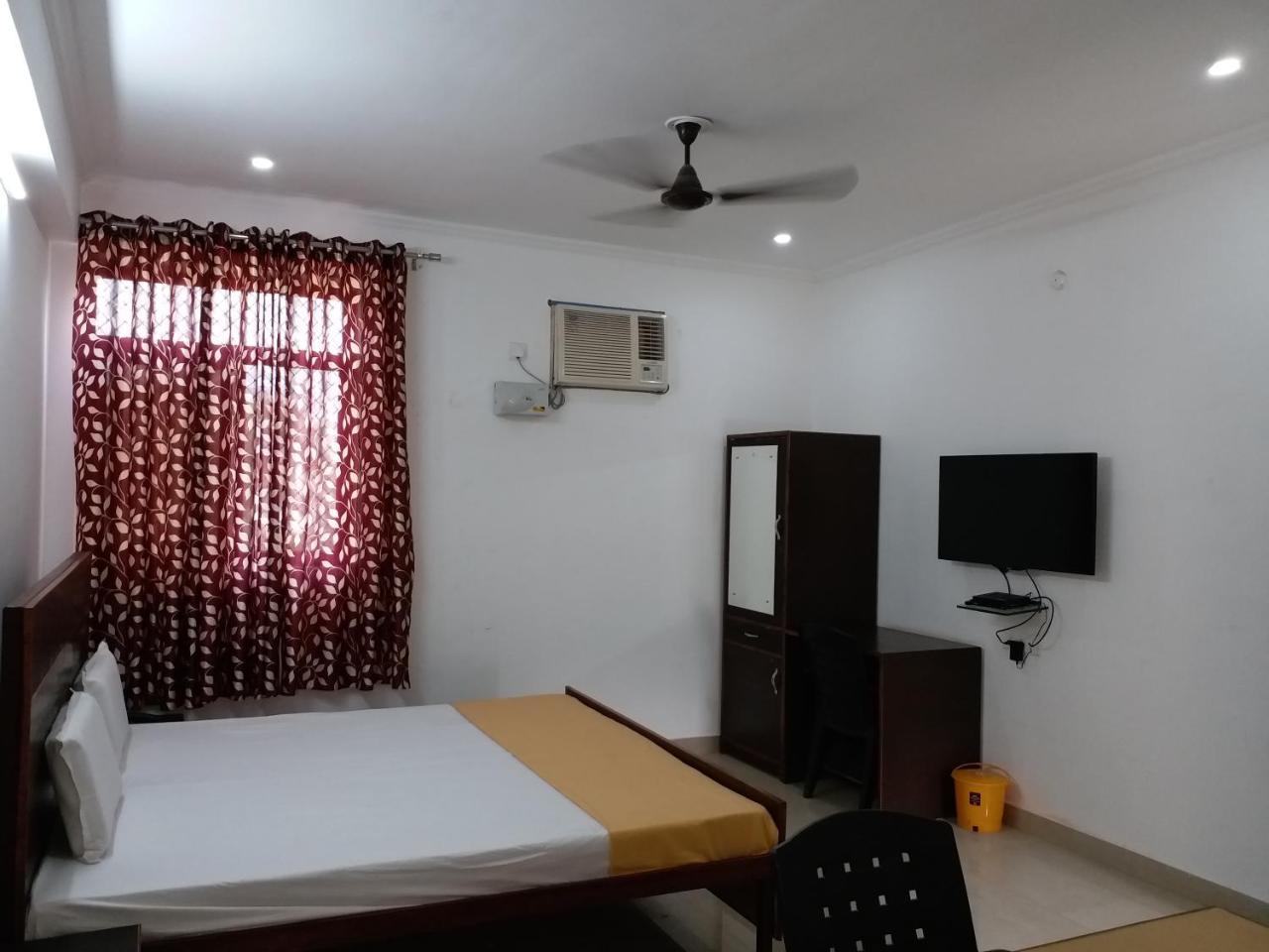 Krishna Hansraj Hotel Уна Экстерьер фото